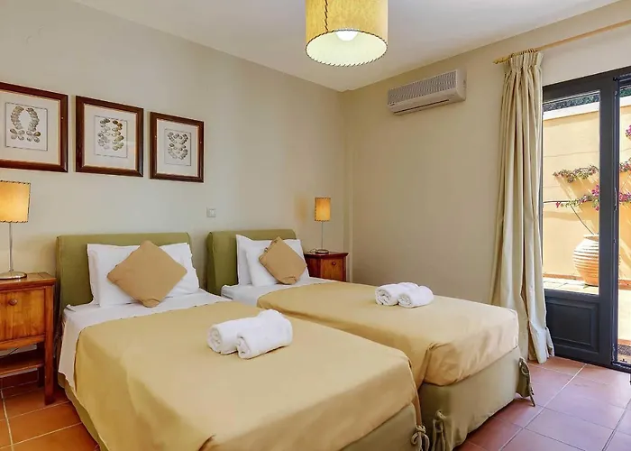 Riaki Villa *